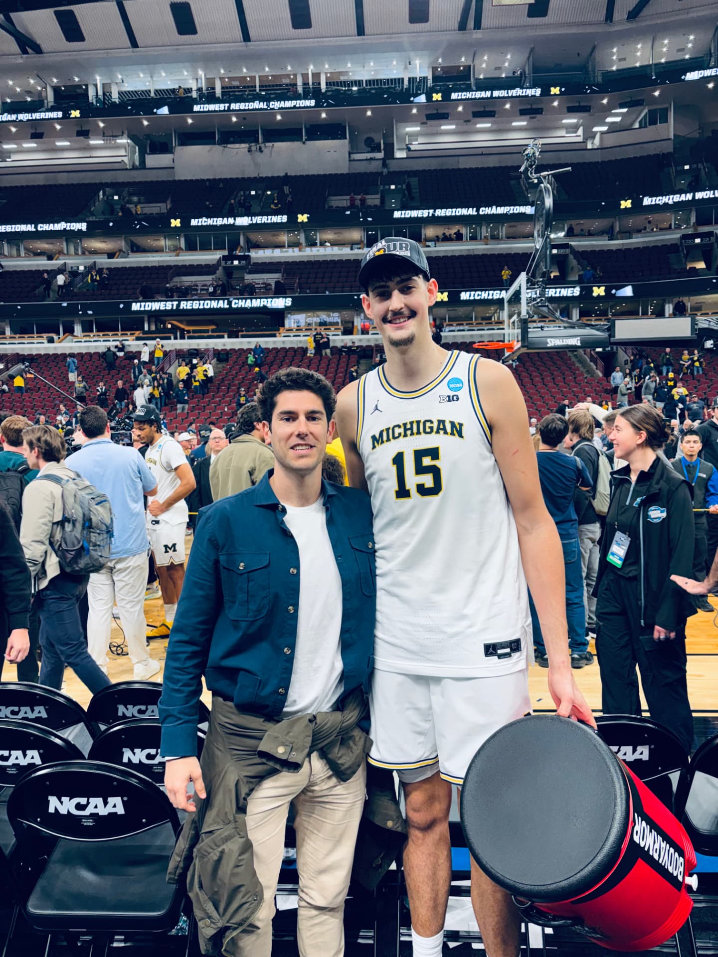 Courtside after the NCAA Elite Eight in Chicago, with Aday Mara